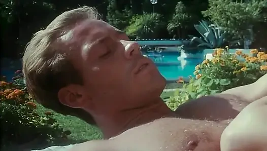 Moana Ve Kariyer Sürtük Arkadaşları Penis Emiyor Ve Her Delikten Alıyor