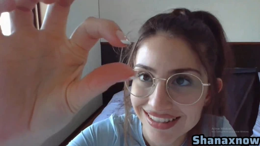 SHANAXNOW NOSE FETISH EATING BOOGERS PRESS NOSTRILS MOANING