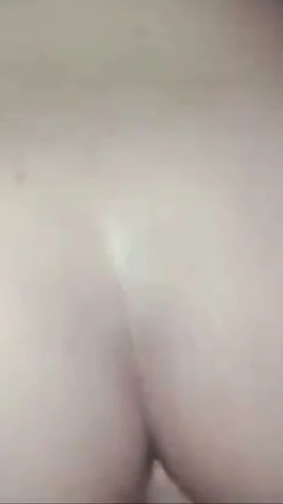 Ben de küçük inek Desi Kızılderisinin kuyruğuyla bunu yaptım