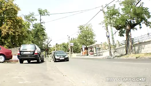 Şeftali ve küçük hanım – lezbiyen sikiş