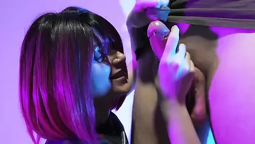 Kırbaç ve elle muamele