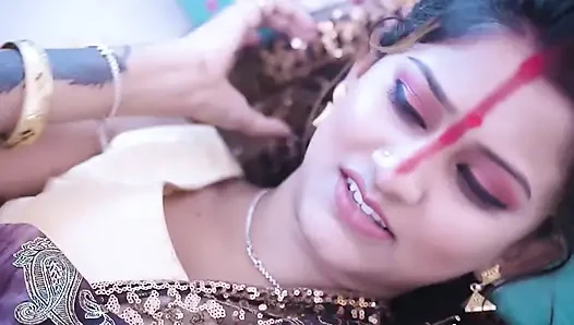 Mandir se aate hi bihari bhabhi ko patak ke pel diya