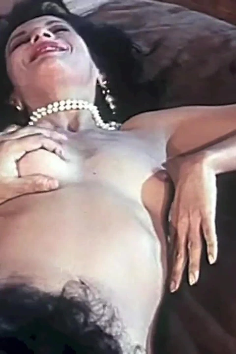 2 Vintage Çift: Tüylü Vajina Yalama ve Sert Sevişme