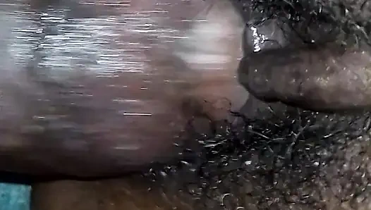 Janet büyük yarakla oynuyor