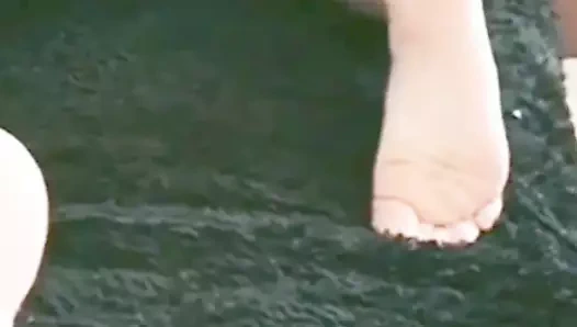 Padosi ko ghar pe bhula ke choda