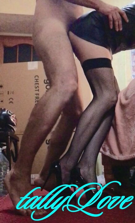 Tally sikme ve cumshot içinde siyah deri