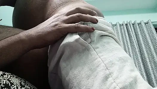 Hintli adam komşu amcası ve asker memuru amcasıyla seks yapıyor