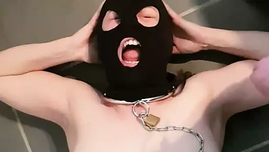 Seance uro humiliations et leche bottes pour esclave F