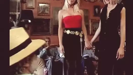 sarışın kız emmek eski grup