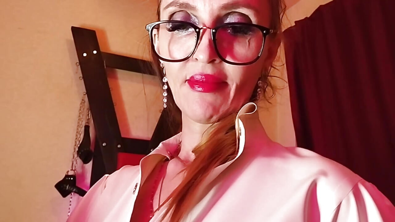 Kadın egemenliği sahibe eva lateks fetişi dominatrix anal köle oyuncakları oynuyor bdsm sapıklık