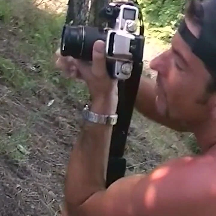 Üvey kız kardeş doğada ilk kez anal seks yapıyor