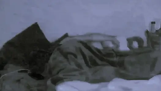 Boşalmam ve onun ateşli dölünü içime hissetmem gerekiyordu.