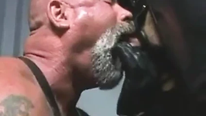 Deri eşcinsel bisikletçiler