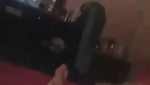 Tombul milf yemek istiyor