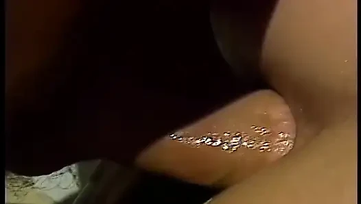 Amcık yalama büyük göt bahçede sikişiyor