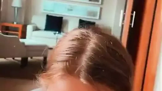 Zoie burger berbat, sikikleri ve bir yüz alır