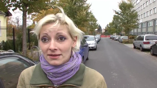 Amatör Alman sarışın yatak odasında yarağa biniyor