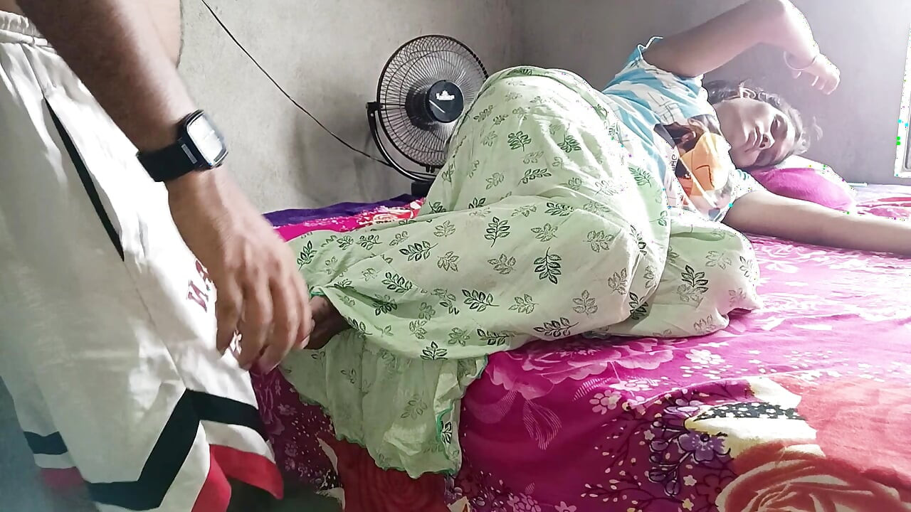 Sıska genç amatör genç çift harika seks yapıyor