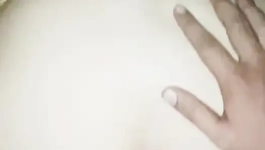 Tombul evli kadın domaltarak sikişiyor
