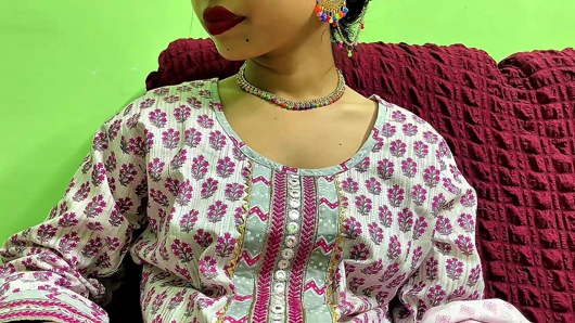 Fuck my sexy Bhabhi hard in a new position and she enjoy it