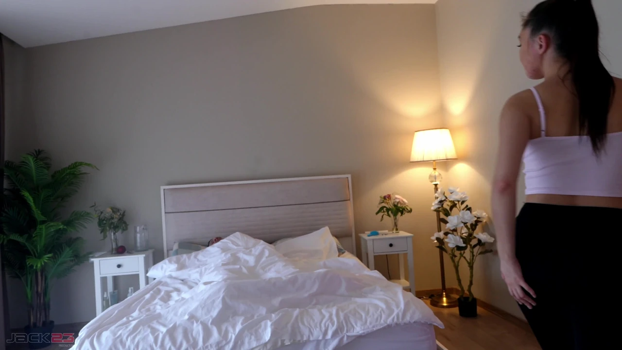 I Fuck My Girlfiend’s Asian Best Friend