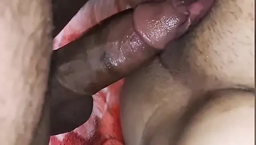 Aldatılan kocası karısını büyük amıyla filme alıyor ve sikilmekten zevk alıyor