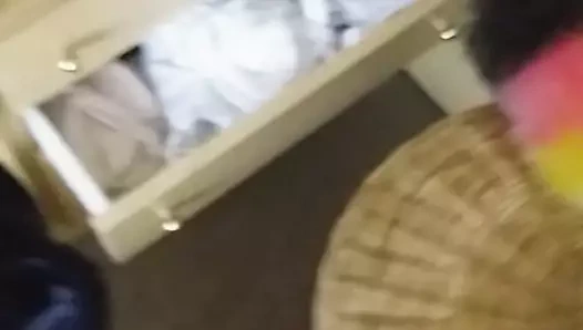 Kayınvalide sutyenleriyle eğlence