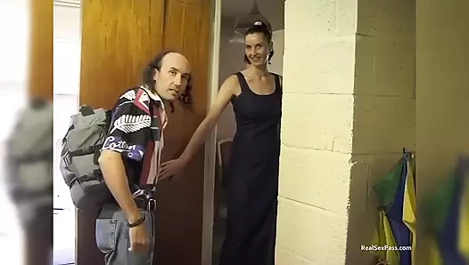 Orta yaşlı seksi kadın Mandy'nin evde açık ve kapalı fotoğraf çekimi