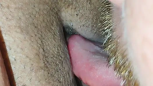 Amcığın en iyi tadına bakıyor