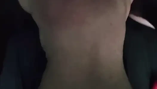 Uomo nero che scopa sua moglie russa