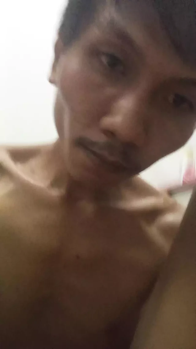 Sansasyonellik bağımlısı, deliği doldurmam için uzun bir sopaya ihtiyacım var.