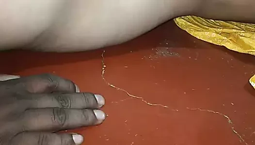 Pinky Ki Choot yalıyor ve chudai