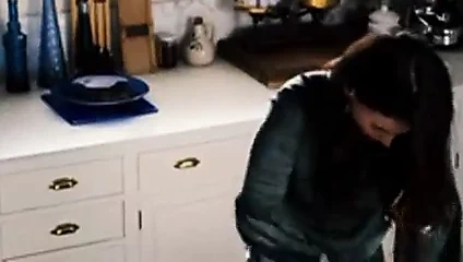 Lindsay Lohan - Beni kimin öldürdüğünü biliyorum seks sahnesi