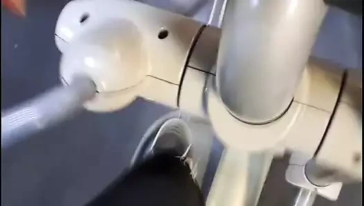 Üvey annem oynuyor berbat ve mastürbasyon ile onu oyuncak