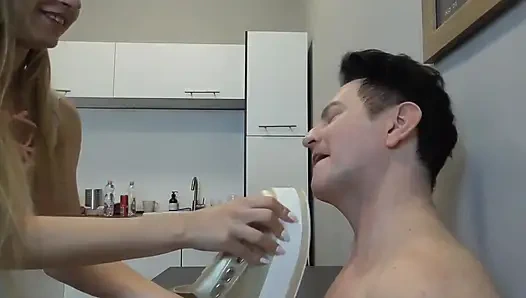 Sneaker Sniffing Mask Milking!