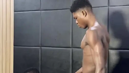 Üstten tokatlanıyor