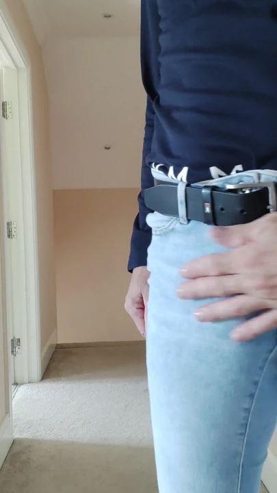I take my skinny tight jeans for date | Clip 1