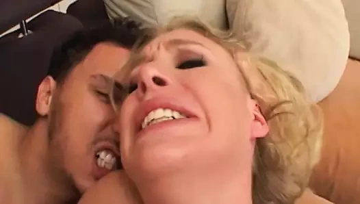 Deliklerini tamamen yok etmek üzereler