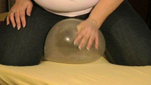 Annadevot - büyük bir balonla oynanır