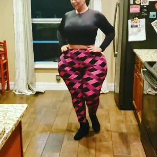 Geniş kalça bbw büyük ganimet pawg milf