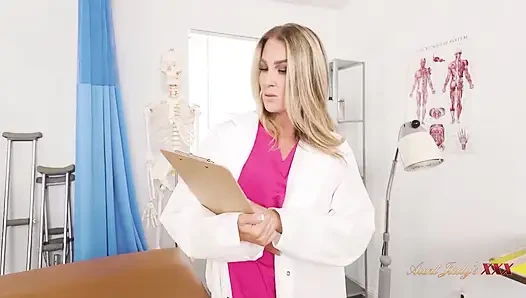 Auntjudy's - Doktor Andi Avalon senin tedavini istiyor