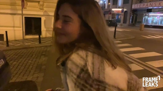 Agatha Vega'nın seks kaseti Christian Clay'in büyük yarağıyla sikiliyor