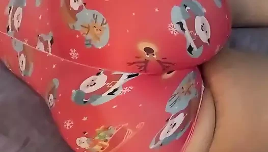 Üvey annem uyandı ve sert yarağımı içine sokmamı istedi