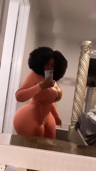 Büyük götlü culona