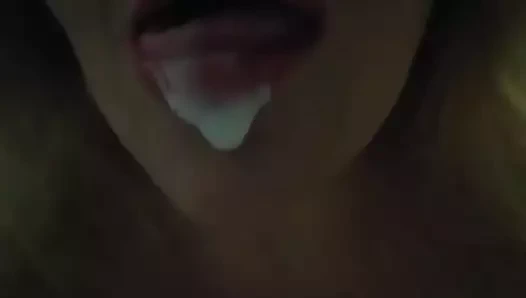 Ağzıma boşalmaları seviyorum