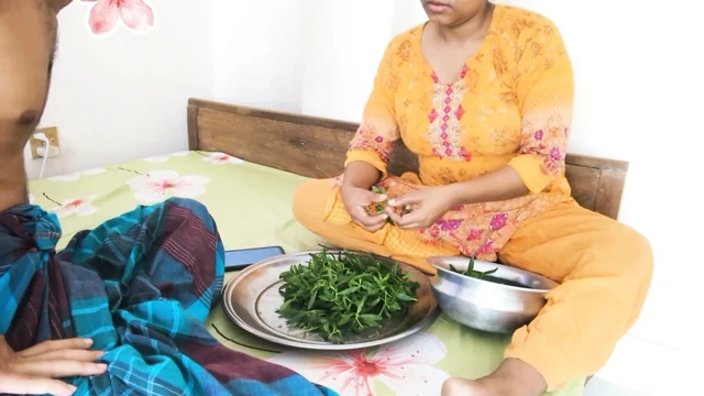 Gerçek Bhabhi ji ve Devar çok romantik hardcore seks videosu, kirli konuşmalarla