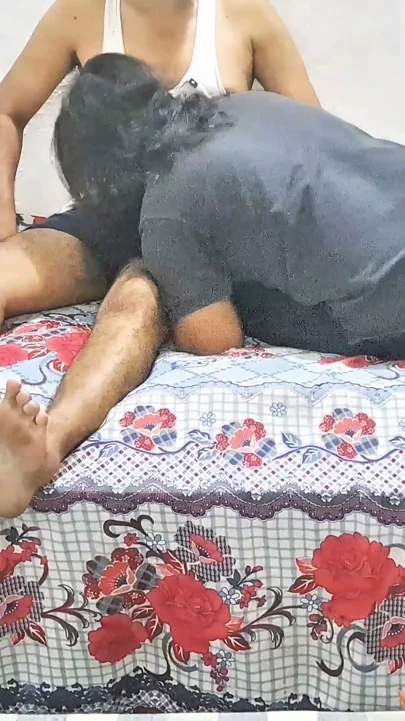 Üvey kardeşler seks gece yarısı