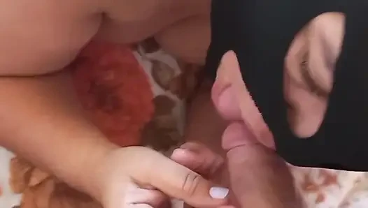Bu tombul kızı sikmek ne kadar lezzetli