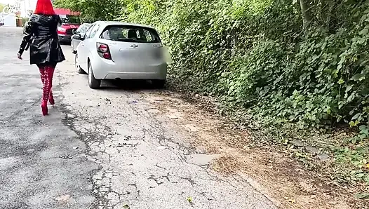 Sapık Sokak Buluşma Yeri! Çizmeli Kadın Lastiksiz Sevişiyor