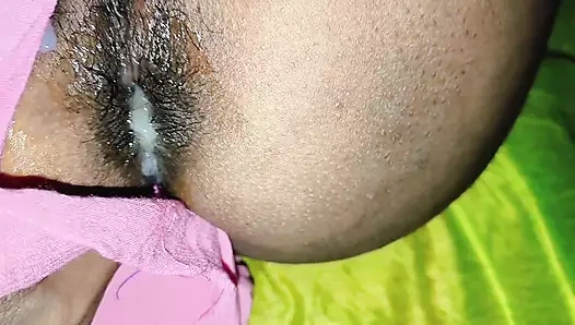 Meri seksi sali ki kırmızı sutyen külot sert anal seks